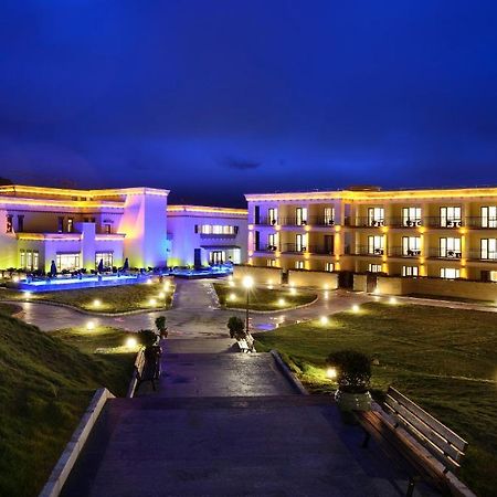 High Mountain Resort-Deqin Deqen Dış mekan fotoğraf